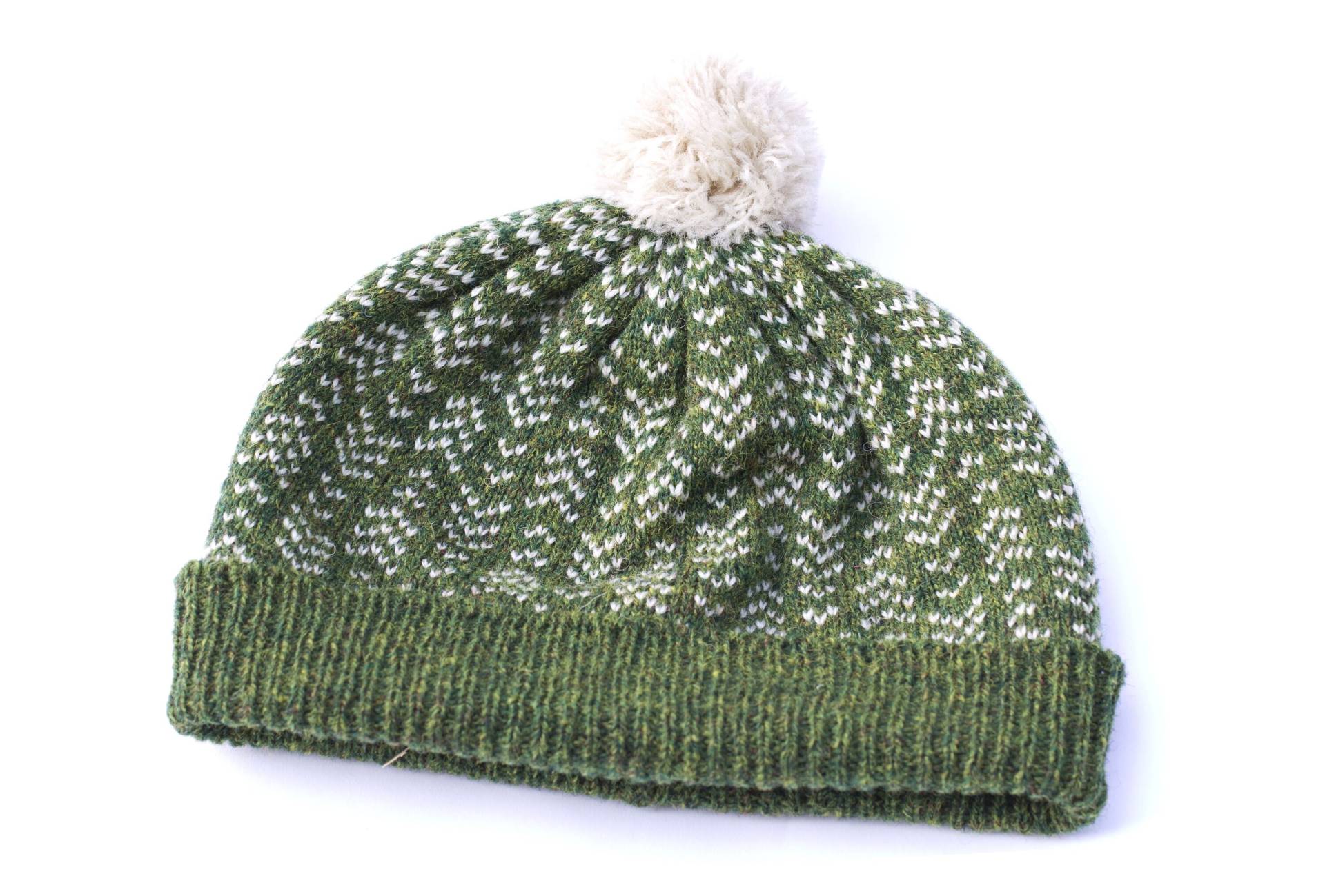 Grüne Beanie Mütze, Bommelmütze Aus Wolle, Fair Isle Strickmütze von ionaKnitwear