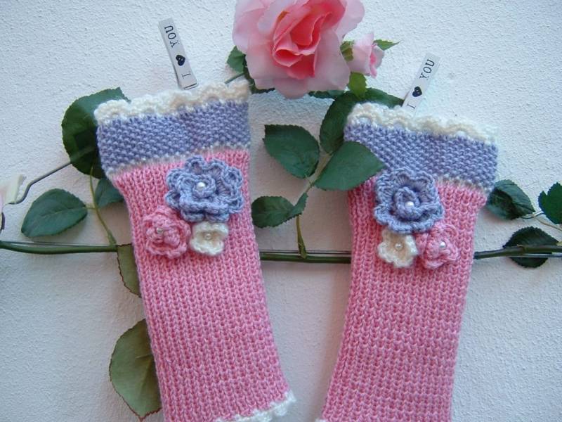 Fingerlose Handschuhe Gestrickt-Mittel Handgefertigte Mit Eisen-Hülsen Aus Rosa, Lila Und Weiß Wolle-Wärme Manschetten Strick-Handschuhe Frauen von ipizzidianto