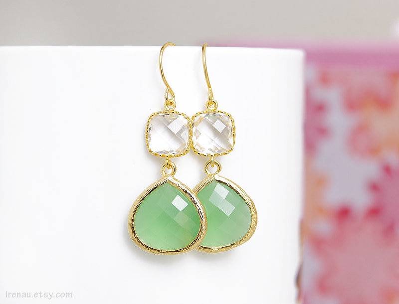 Apfelgrüne Ohrringe, Gold Klare Kristall Glas Tropfen Grüne Ohrringe Frühlingsjuwel von irenau