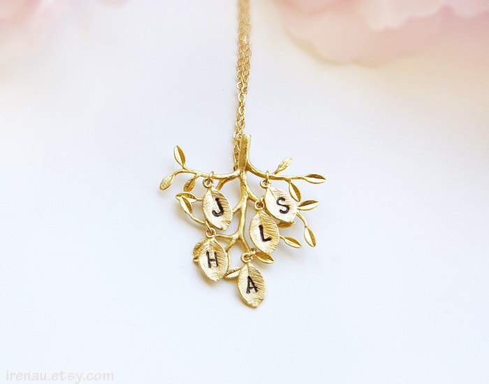 Familie Baum Halskette Personalisiert Grandmom Monogramm Gold Initial Blätter Des Lebens Anhänger Benutzerdefinierte Gestempelte Mutter Geschenk von irenau