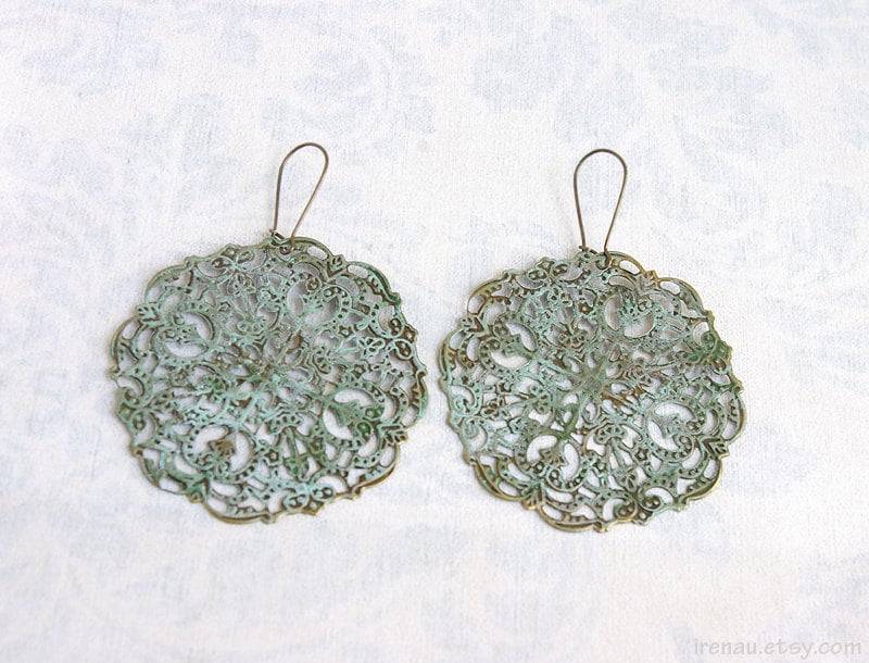 Große Blaue Patina Ohrringe Grün Filigrane Vintage Metall Spitze Filigran Jeansblau Tropfen Lang Boho von irenau