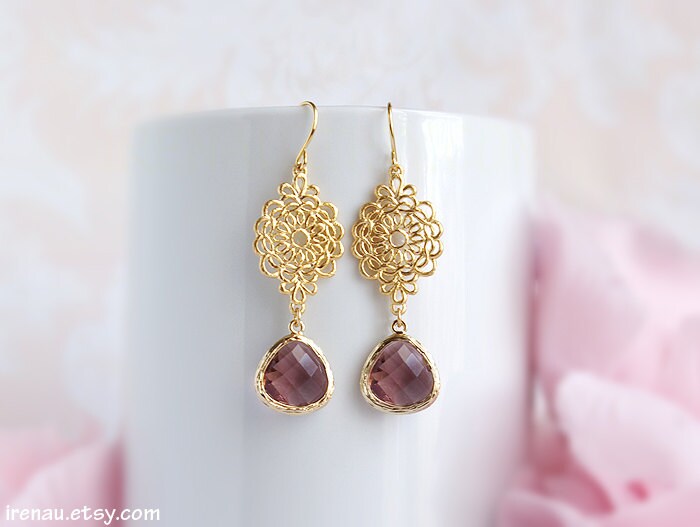 Pflaume Ohrringe, Filigrane Goldohrringe, Glas Baumeln Bordeaux Ohrringe Zarte Tropfen Burgundy Braut Hochzeit von irenau