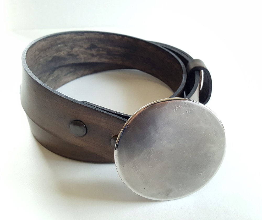 Handgeschmiedete Schnalle & Handgefärbter Ledergürtel Im Set von ironartcanada