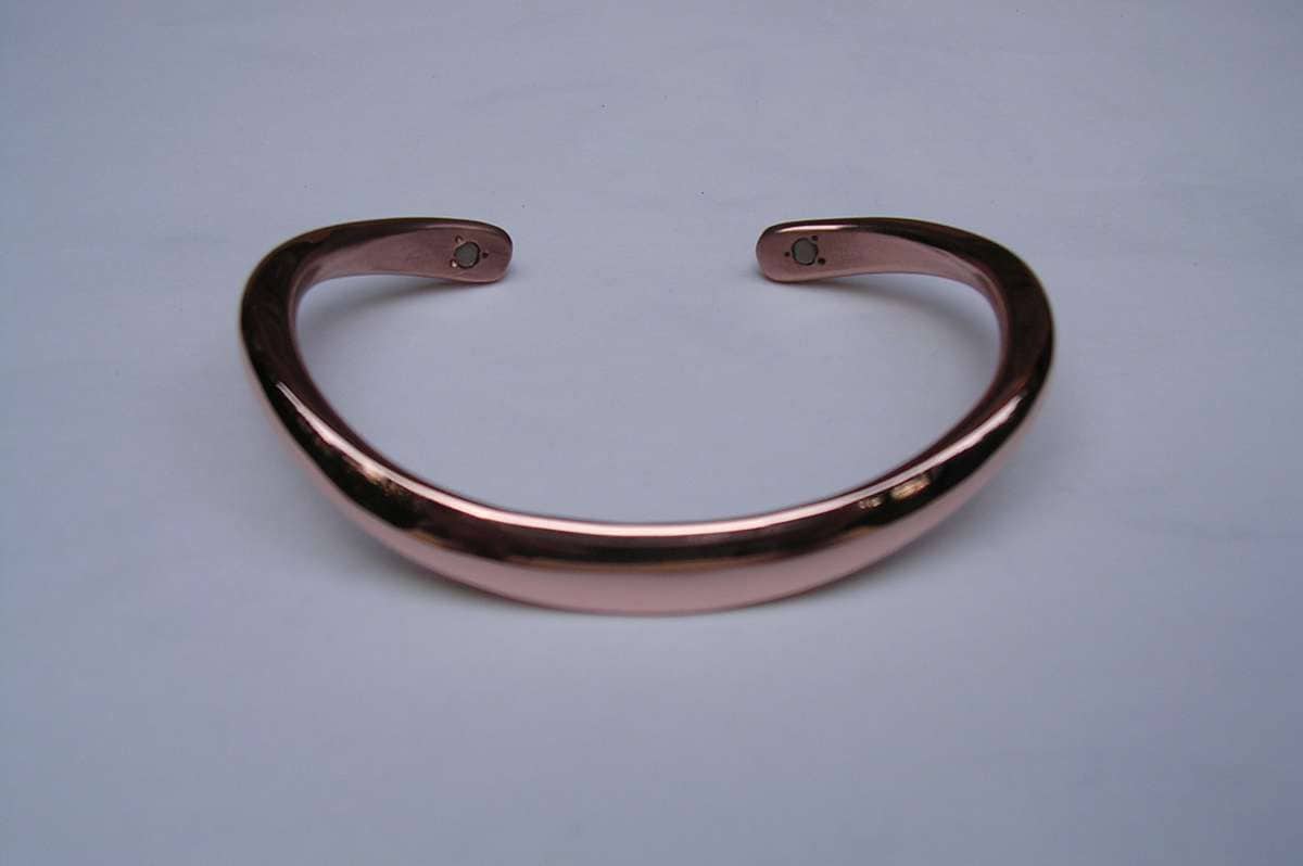 Klassisch Weiches Kupferarmband in Der Stärke 4 Oder Leichteren Ausführung 0, 8 Mm Kupfer Mit Zwei Magneten Klassisch Weiches Kupferarmband in Der Stärke 4 Oder Leichteren Ausführung 0, 8 Mm Kupfer Mit Zwei Magneten von isidro
