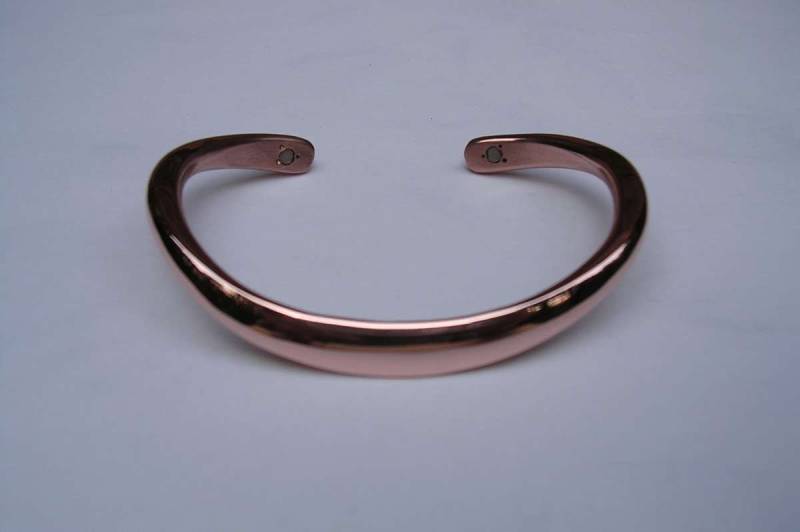 Klassisch Weiches Kupferarmband in Der Stärke 4 Oder Leichteren Ausführung 0, 8 Mm Kupfer Mit Zwei Magneten Klassisch Weiches Kupferarmband in Der Stärke 4 Oder Leichteren Ausführung 0, 8 Mm Kupfer Mit Zwei Magneten von isidro