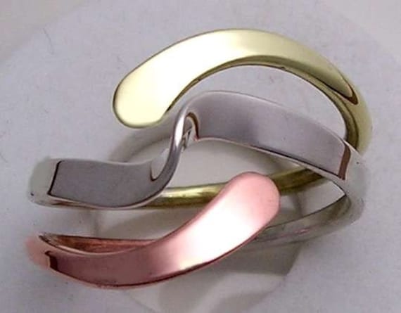 Trimetal Wave Energy Ring in Sterling Kupfer Und Messing Trimetal Wave Energy Ring in Sterling Kupfer Und Messing von isidro