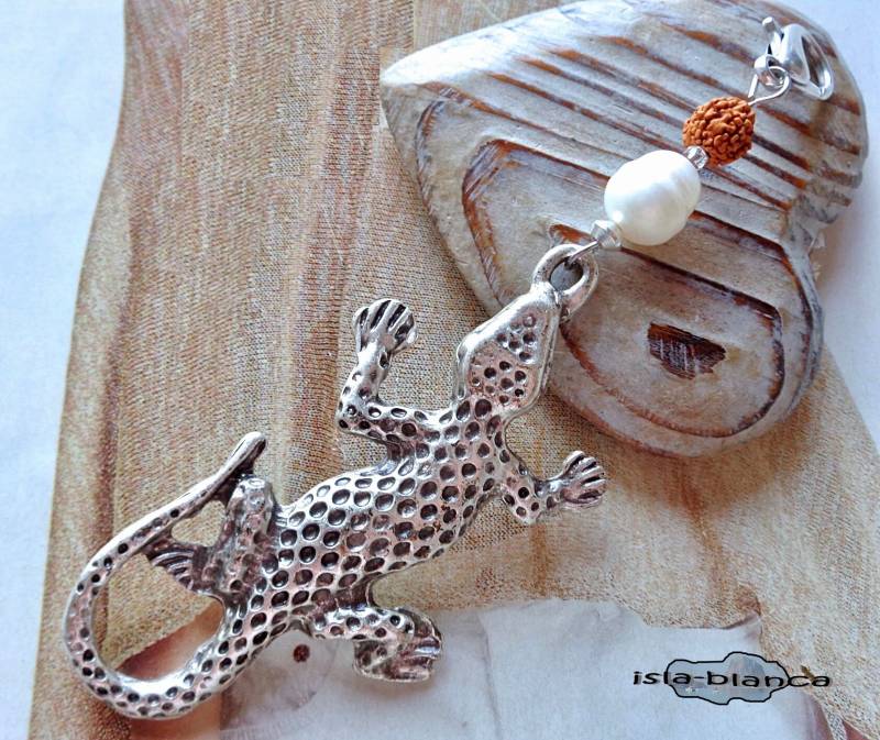 Wechselanhänger ⋆ Eidechse Süßwasserperle Rudraksha Same Silber Gecko Anhänger Charm Salamander Ibiza Weiß Terrakotta von islablanca