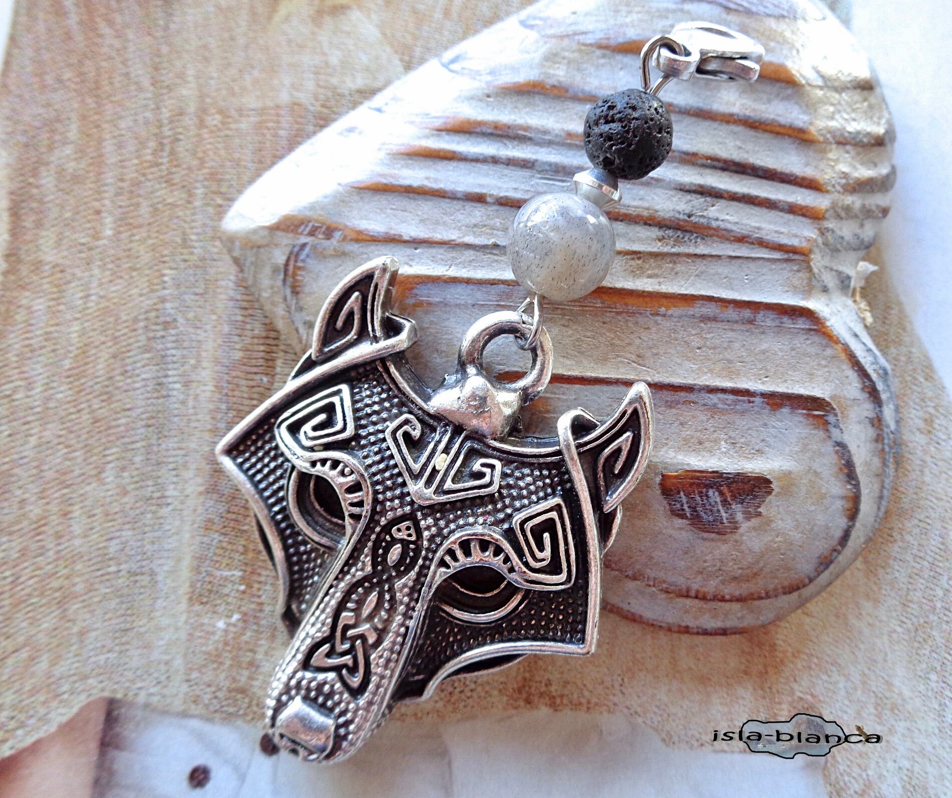 Wechselanhänger ⋆ Wolf Silber Lava Schwarz Mondstein Grau Schimmer Anhänger Charm Wolfkopf Fenris Fenriswolf Wikinger Wechselanhänger ⋆ Wolf Silber Lava Schwarz Mondstein Grau Schimmer Anhänger Charm Wolfkopf Fenris Fenriswolf Wikinger von islablanca