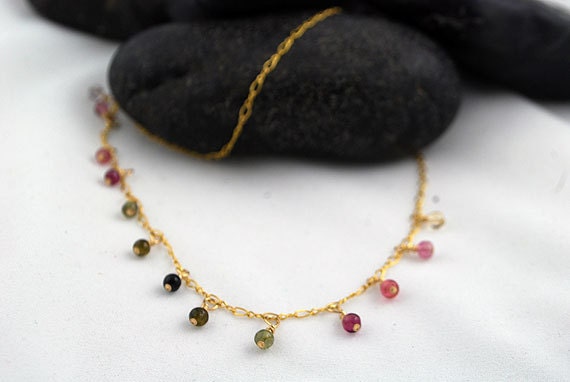 Turmalintropfen An Einer 14K Gold Filled Kette Turmalintropfen An Einer 14K Gold Filled Kette von islandofali