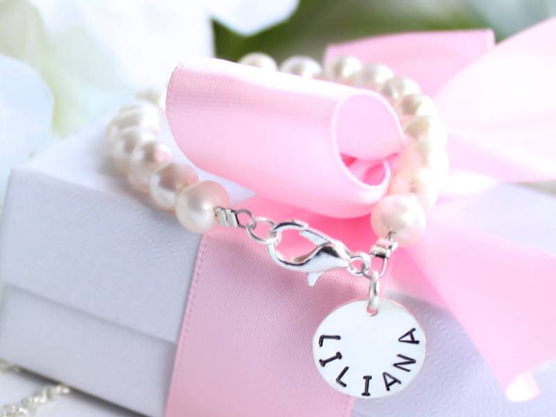 sterling Silber Name Armband Echte Perlen, Personalisiertes Geschenk Für Kinder von ittybittyBBoutique