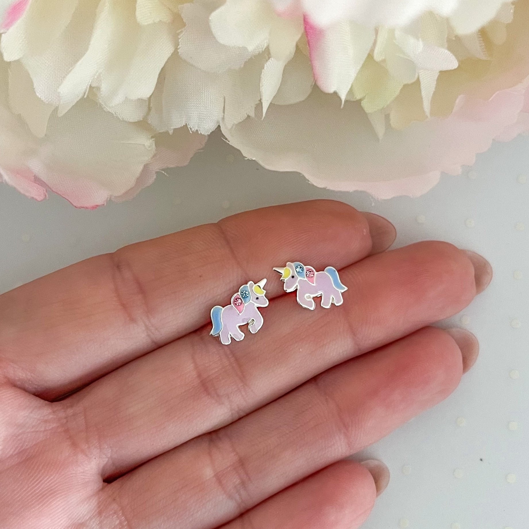 Lila Einhorn-Ohrringe Aus Sterlingsilber | Kleine Mädchen Silberohrringe Kleinkind-Ohrringe Kinderohrringe Einhorn-Schmuck von iuaccessories