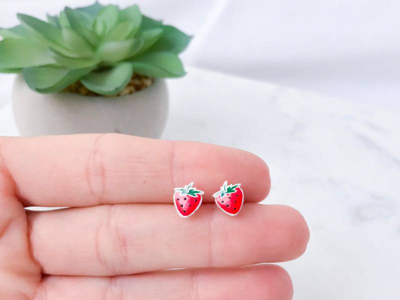 sterling Silber Erdbeeren Ohrstecker | Kinderohrringe Mädchen Ohrringe Kleinkinder Schmuck von iuaccessories