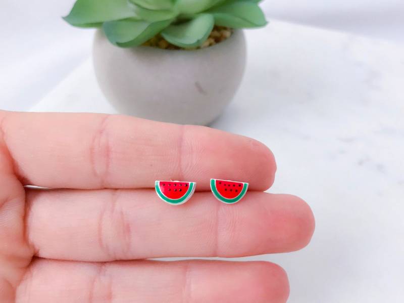 sterling Silber Wassermelone Ohrstecker | Mädchen Ohrringe Obst Kinderschmuck Kinderohrringe von iuaccessories