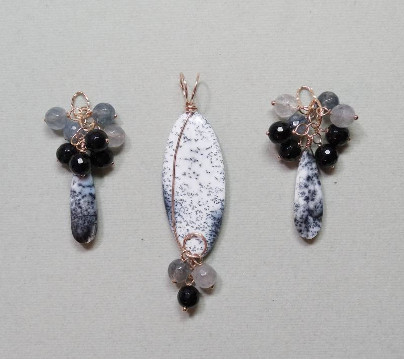 1 A Kind Set Dendrite Opal Slide Anhänger & Ohrring Charms 14K Yg Filled 1 A Kind Set Dendrite Opal Slide Anhänger & Ohrring Charms 14K Yg Filled von ivorynjewels