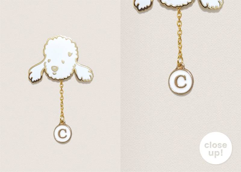 Gold Und Weiß Alphabet Emaille Anhänger - Personalisiere Jeden Pin Gold Und Weiß Alphabet Emaille Anhänger - Personalisiere Jeden Pin von ivycdraws