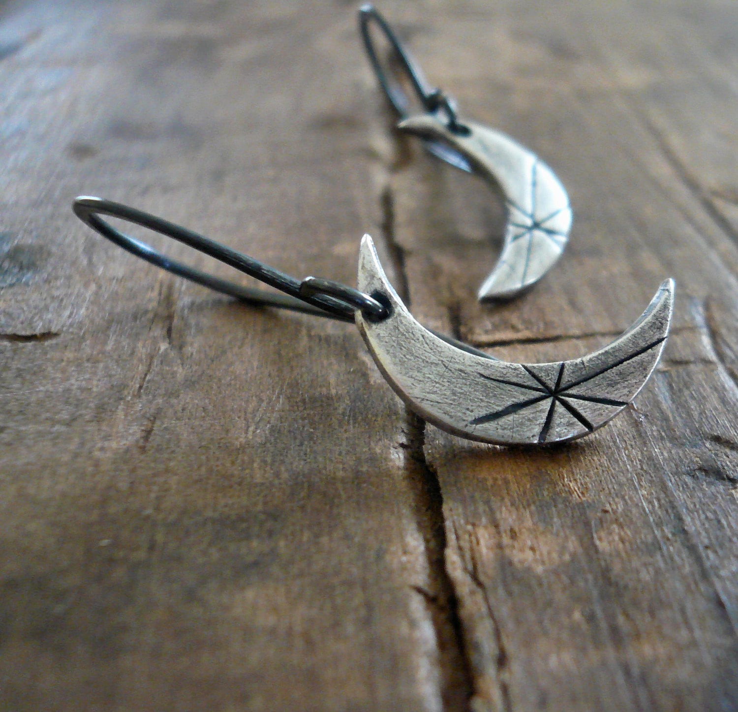 Luna Ohrringe - Handgemacht. Feine Oxidierte Und Sterling Silber Luna Ohrringe - Handgemacht. Feine Oxidierte Und Sterling Silber von jNicDesigns