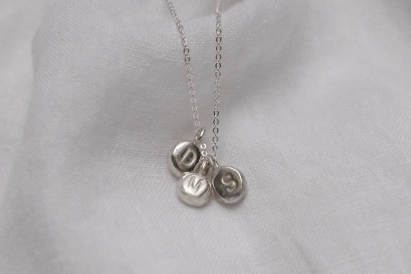 sterling Silver Personalisierter Charm Anhänger Von Jac Und Hugo sterling Silver Personalisierter Charm Anhänger Von Jac Und Hugo von jacandhugo