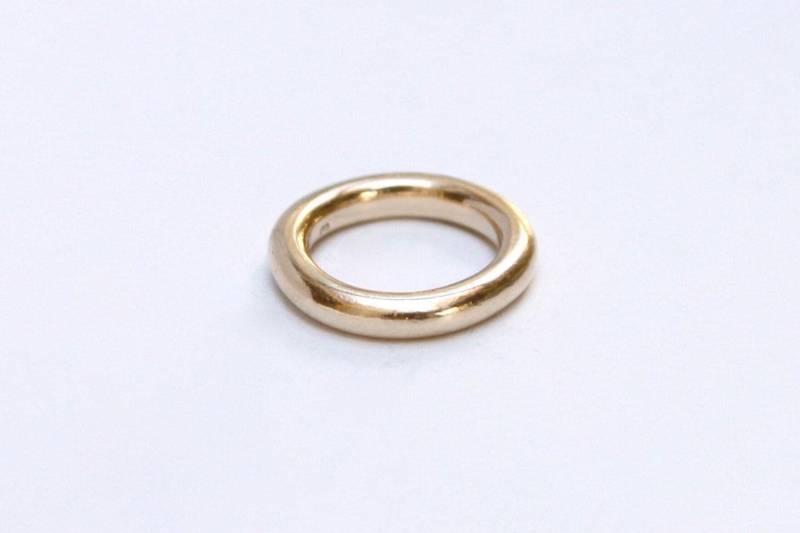 Full Round Stapelring Silber Und Gold Yin Band von jacandhugo
