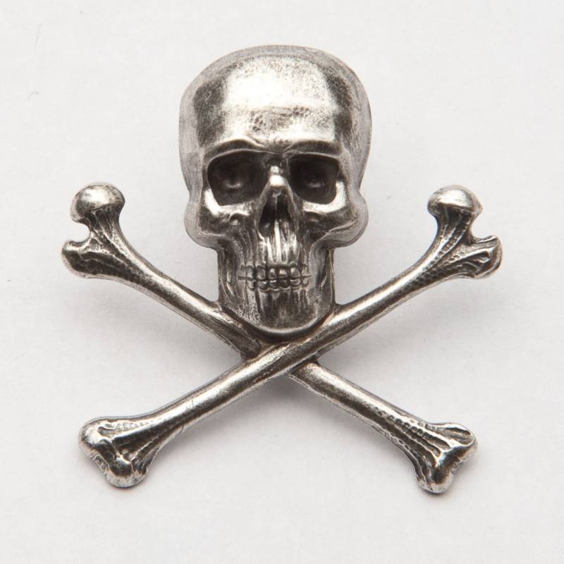 Gothic Silber Totenkopf & Crossbones Anstecknadel Gothic Silber Totenkopf & Crossbones Anstecknadel von jackiehatesyou