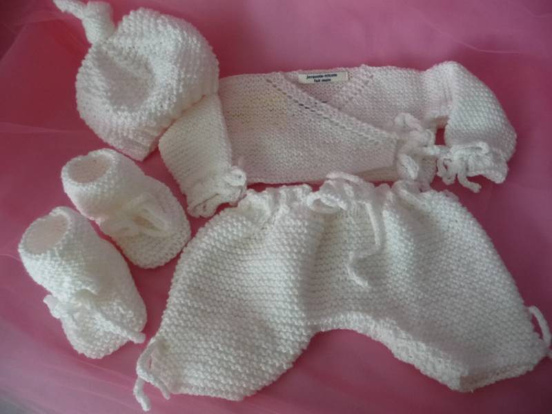 Geschenkset Zur Geburt, Bh 0/3 Monate, Pumphose, Hausschuhe Und Elfenmütze, Handgestrickt von jacquotetricote