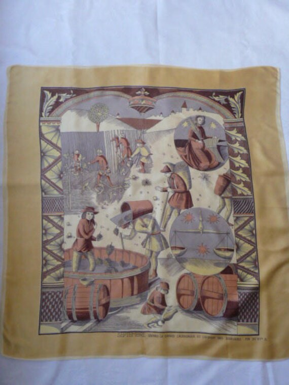 Seltener Vintage-Schal, Muster Inspiriert Von Einem Buch Aus Dem 15. Jahrhundert von jacquotetricote