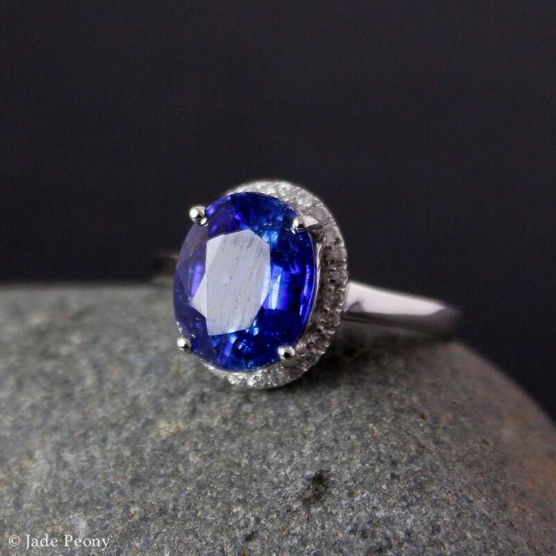 Blauer Kyanit Ring, Halo Fassung, 14Kt Weißgold, Verlobungsring von jadepeony