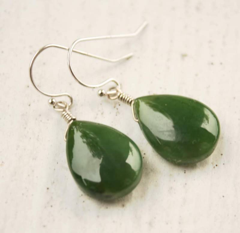 sterling Silber Nephrit Jade Teardrop Baumeln Ohrringe von jadepeony