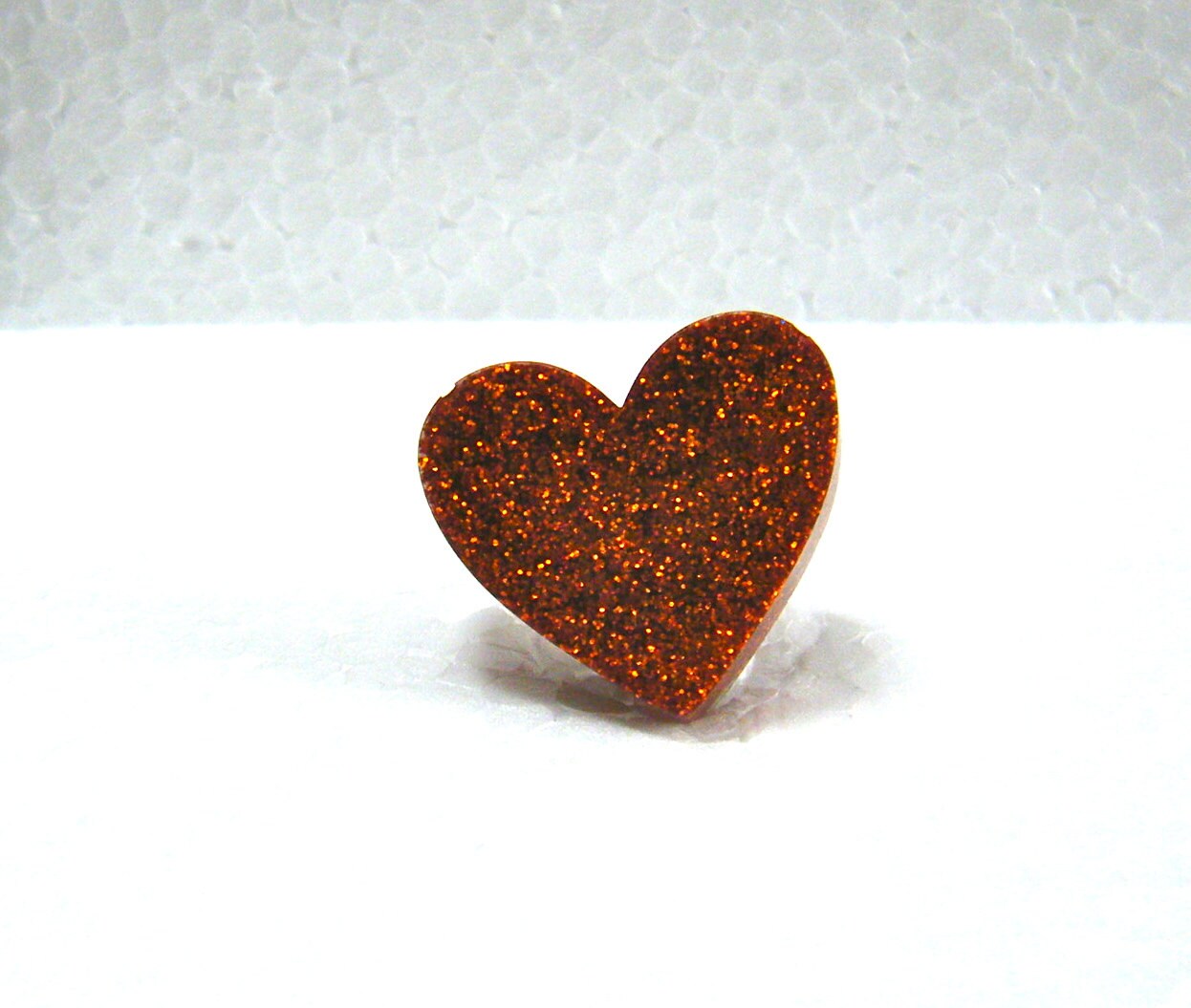 Glittery Orange Harz-Herz-Ring Glittery Orange Harz-Herz-Ring von jamesalicejewellery