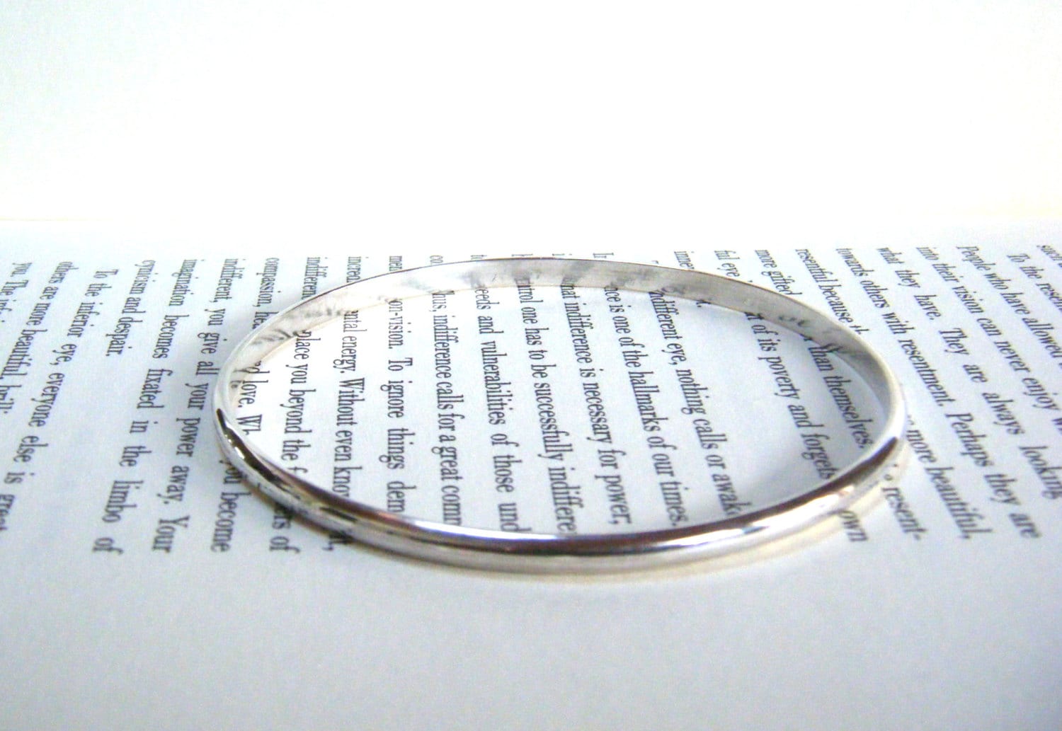Sterlingsilber Armreif Mit Polierter Oberfläche, Sterlingsilberarmband, Silber Sterlingsilber Armreif Mit Polierter Oberfläche, Sterlingsilberarmband, Silber von jamesalicejewellery