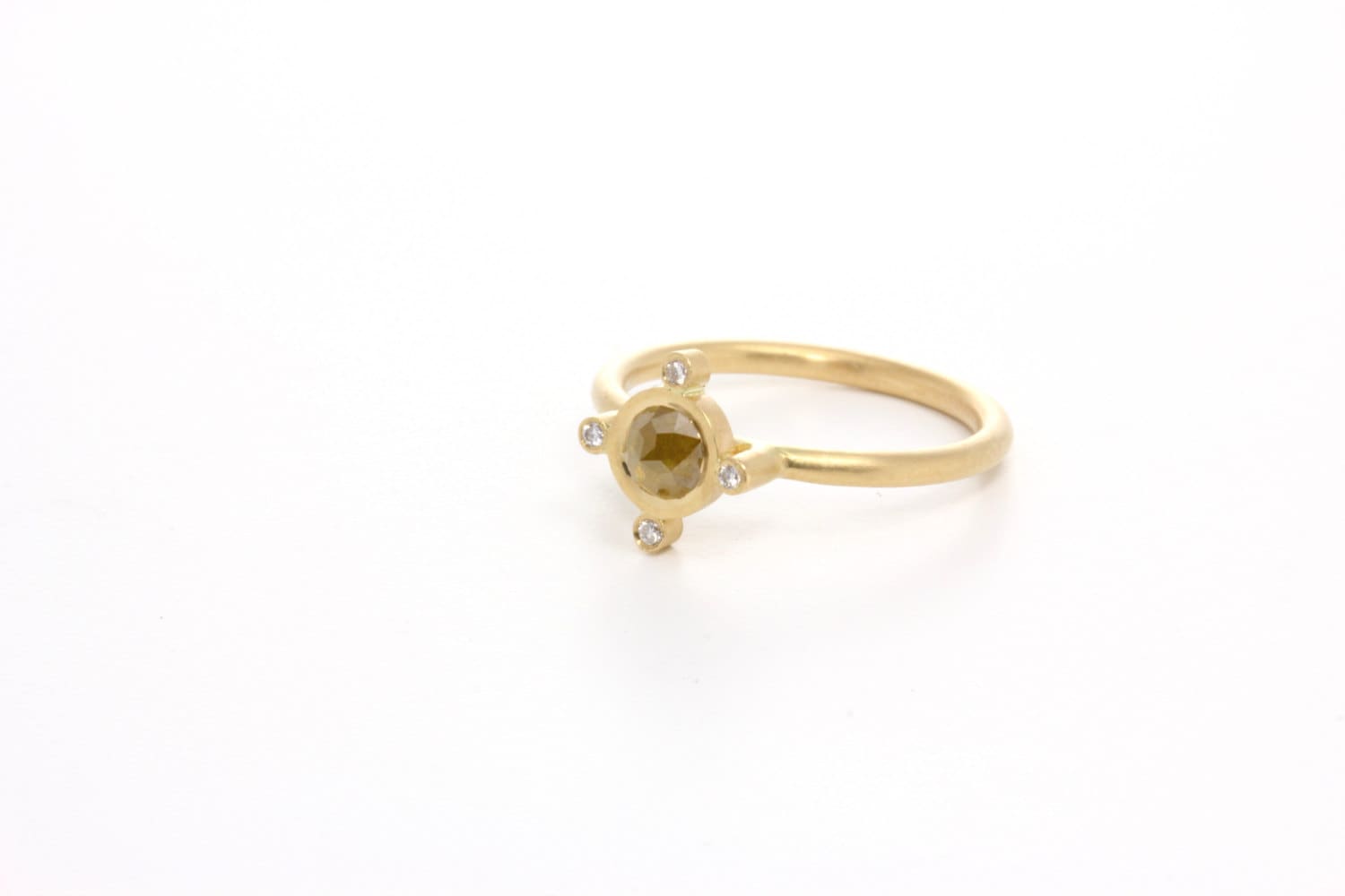 Natürlichen Rose Geschnitten Diamant Gelb Gold Handgefertigt Oder Montage. | 72Pts Lust Ringelblume Diamond Mit .04Cttw Runde Farblosen Diamanten Natürlichen Rose Geschnitten Diamant Gelb Gold Handgefertigt Oder Montage. | 72Pts Lust Ringelblume Diamond Mit .04Cttw Runde Farblosen Diamanten von jamiefeinsteindesign