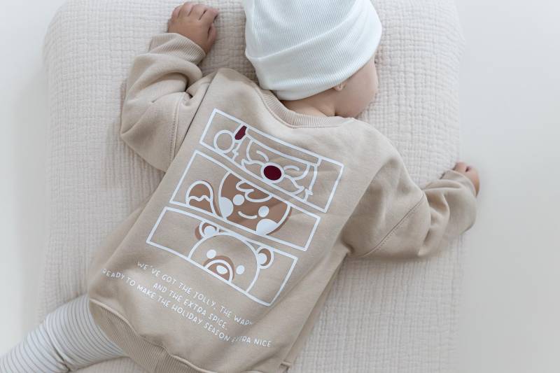 Christmas Pullover Kinder | Oversize Sweater Hellbeige Winter Sweatshirt Crewneck Weihnachten Winterpullover von jandbIdesign