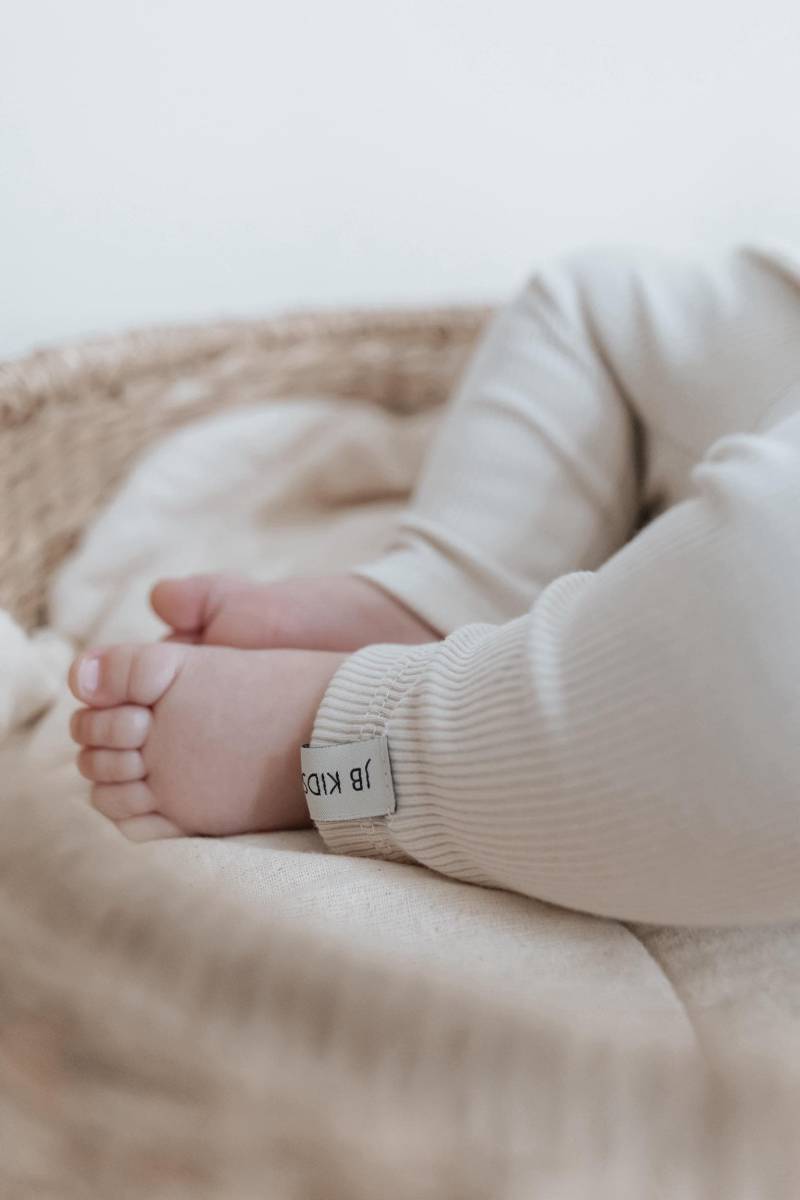 Rippstrick Leggings Baby | Rib Jogginghose Kind Natur Cozy Jogger Handmade Babykleidung Romper von jandbIdesign