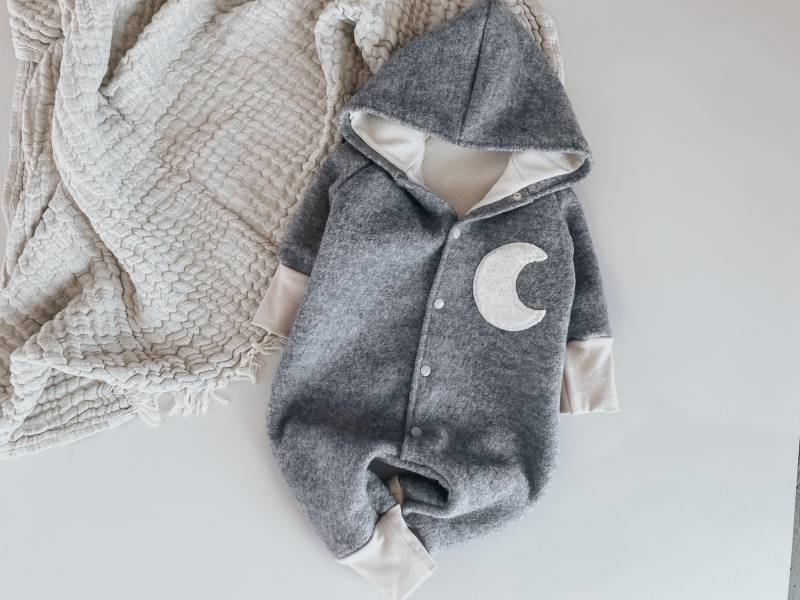 Wollwalk Overall Moon Grey - Einzelstück Walkanzug Baby Größe 74 Gefütterter Winteroverall Anzug Grau Handmade von jandbIdesign