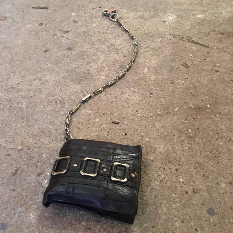 Dark Star Schafsleder Geldbörse Mit Messingkette von janhilmer