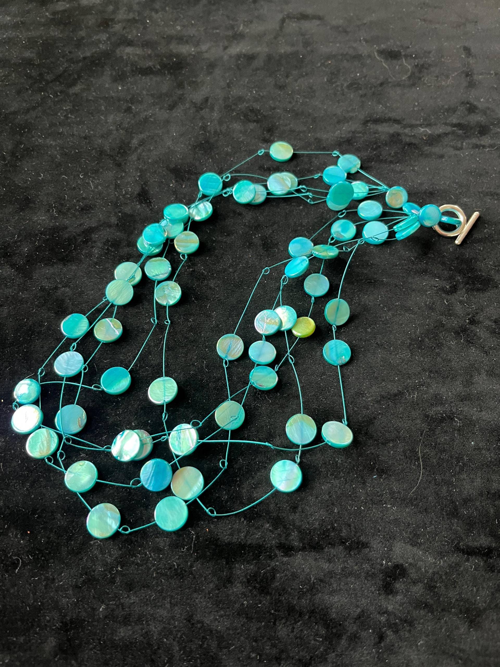 Leuchtend Perlmutt | 127.24 von jansenschmuckdesign