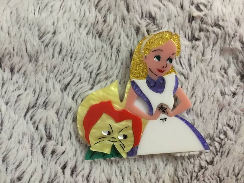 Alice Brosche Acryl Alice Brosche Acryl von jaysdelights