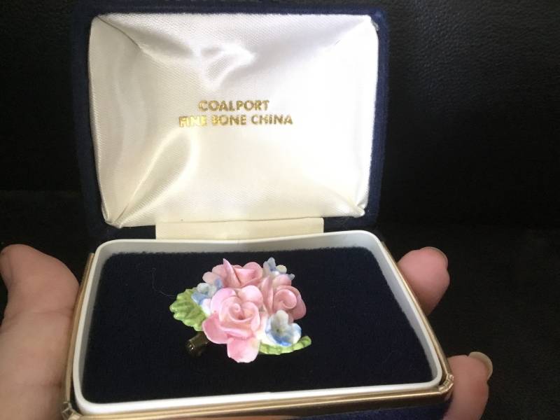 Coalport Feine Porzellan Brosche Verpackt 1950Er Jahre Ish Ära Vintage Shabby Chic Hochzeit Coalport Feine Porzellan Brosche Verpackt 1950Er Jahre Ish Ära Vintage Shabby Chic Hochzeit von jaysdelights