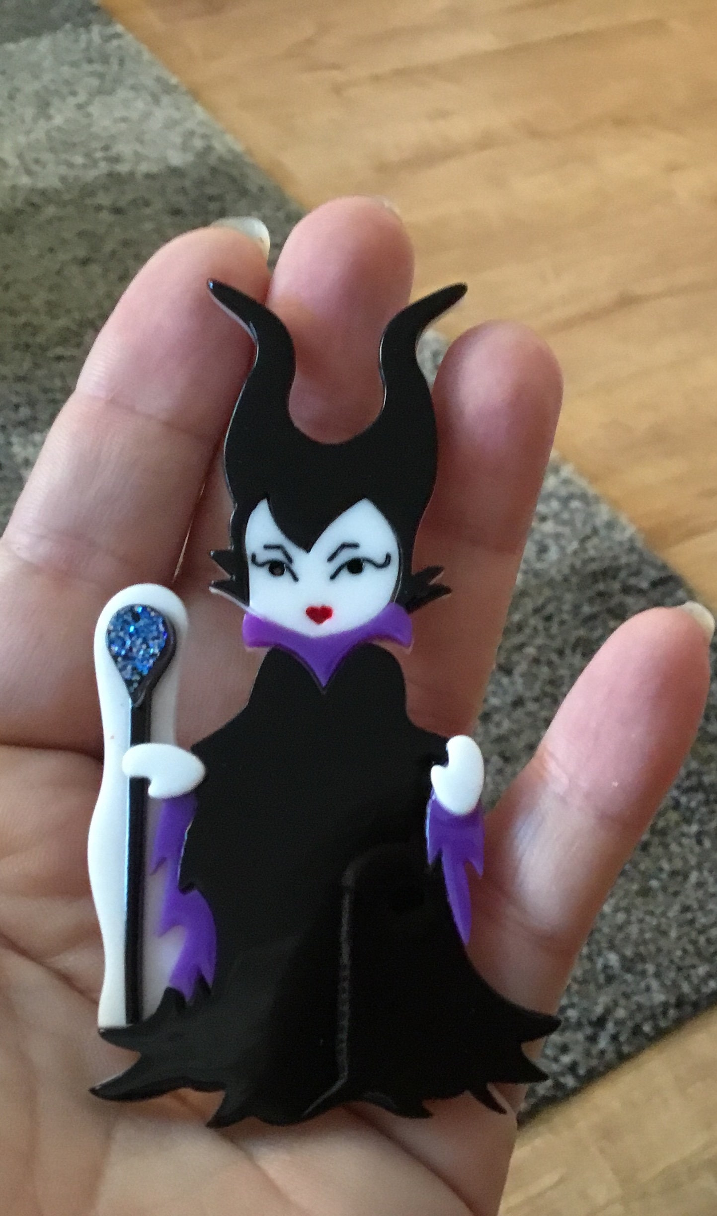 Maleficent Inspiriert Acryl Brosche Maleficent Inspiriert Acryl Brosche von jaysdelights