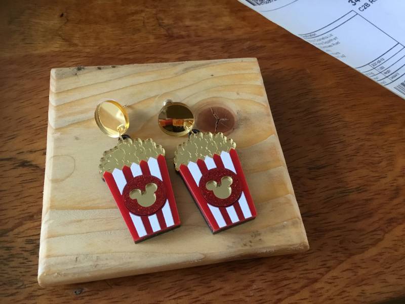 Mauskopf Popcorn Acryl Ohrringe von jaysdelights