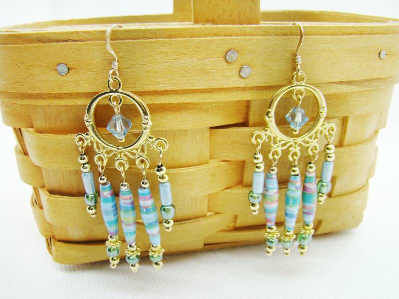Blaue Papierperlen Ohrhänger 14K Gold-Gefüllte Ohrdrähte, Boho Stil Schmuck Blaue Papierperlen Ohrhänger 14K Gold-Gefüllte Ohrdrähte, Boho Stil Schmuck von jdcraftsunlimited