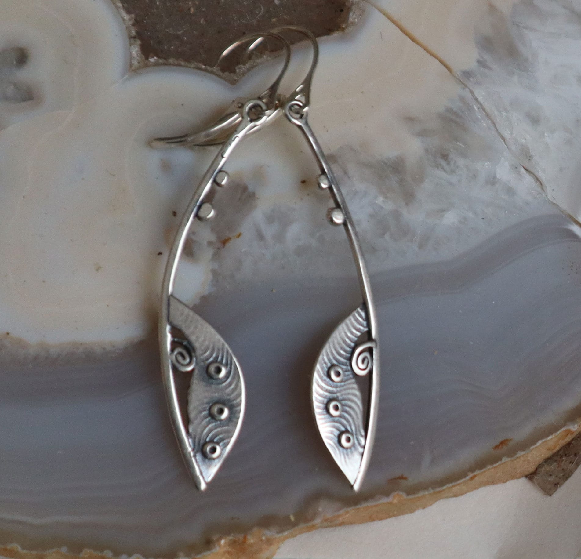 sterling Silber Pod Blatt Ohrringe sterling Silber Pod Blatt Ohrringe von jeanniehaydon