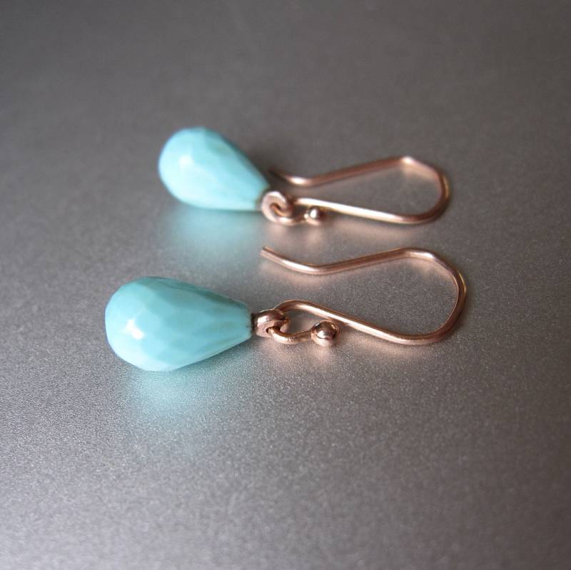 Blau Arizona Türkis Facettierte Tropfen, Massiv 14K Rose Gold Ohrringe Blau Arizona Türkis Facettierte Tropfen, Massiv 14K Rose Gold Ohrringe von jenco8