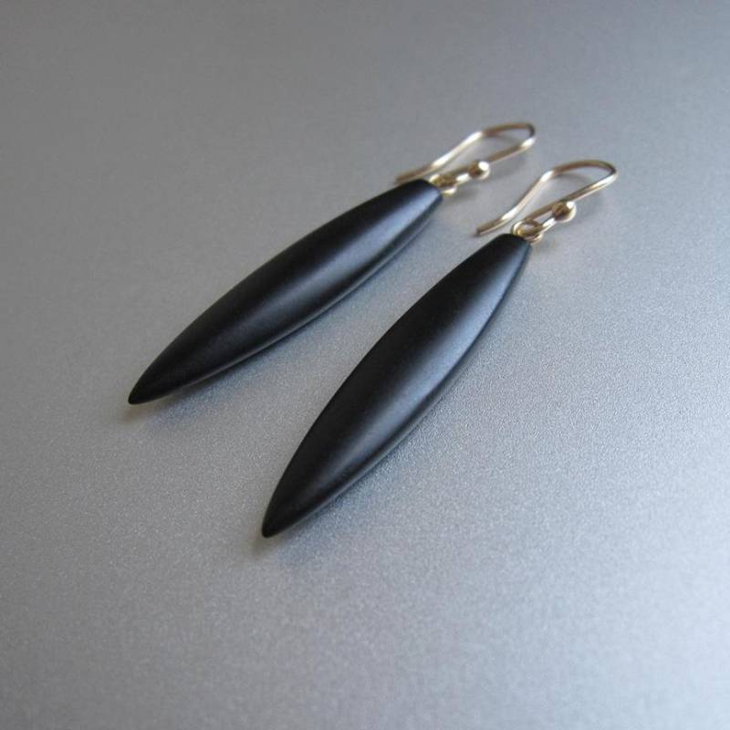 Gefrostete Schwarze Onyx-Speere Solide 14K Goldohrringe von jenco8