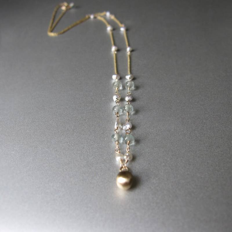 Keshi Seed Pearl Moos Aquamarine Solid 14K Gold Tropfen Halskette Keshi Seed Pearl Moos Aquamarine Solid 14K Gold Tropfen Halskette von jenco8