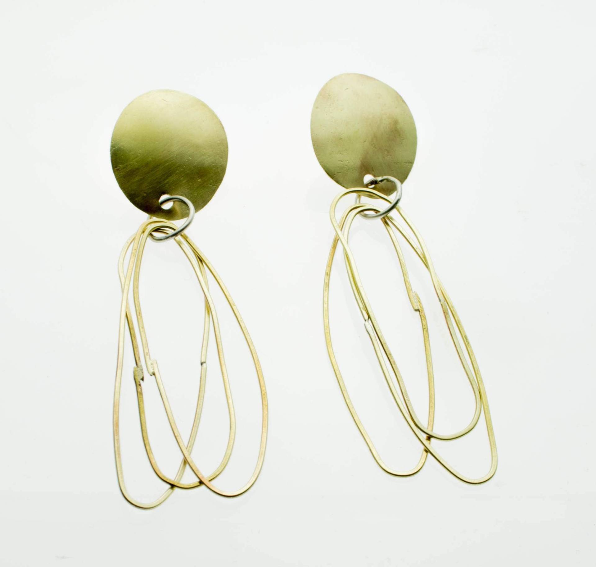 Handgemachte Ohrringe Aus Recyceltem Messing Handgemachte Ohrringe Aus Recyceltem Messing von jenealesdesigns