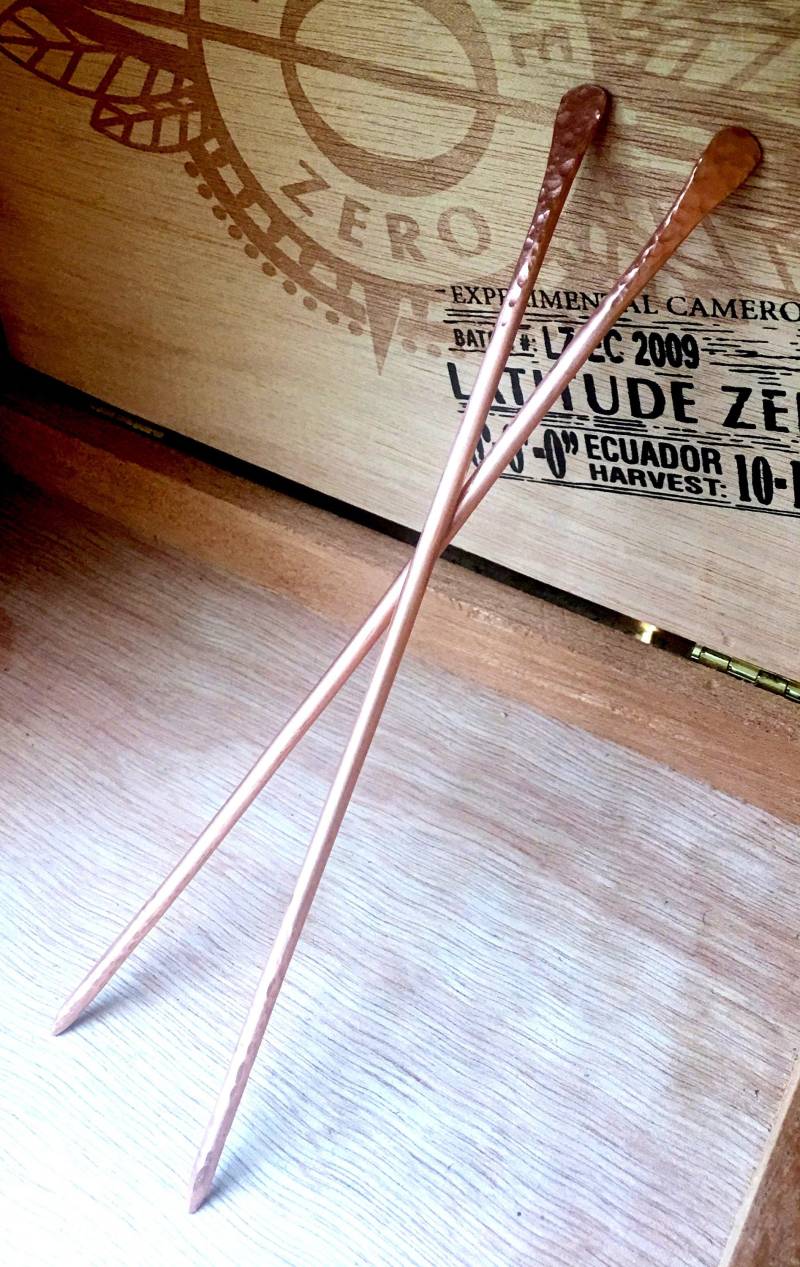 7" Gehämmerte Kupfer Haarstäbchen 7" Gehämmerte Kupfer Haarstäbchen von jenjems
