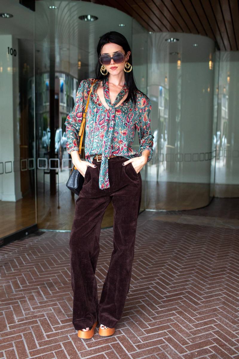 Absinth Krawatte Front Bluse Absinth Krawatte Front Bluse von jennafergrace