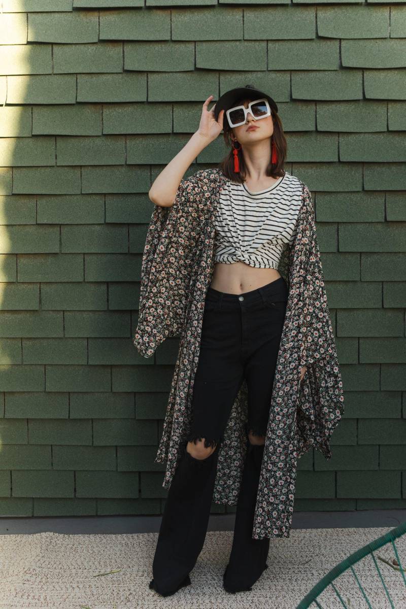 Bellis Gänseblümchen Kimono von jennafergrace