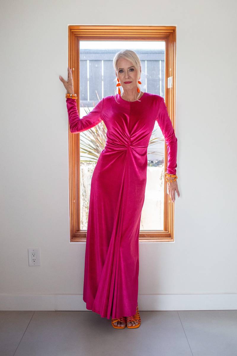 Magenta Samt-Knoten-Kleid Magenta Samt-Knoten-Kleid von jennafergrace