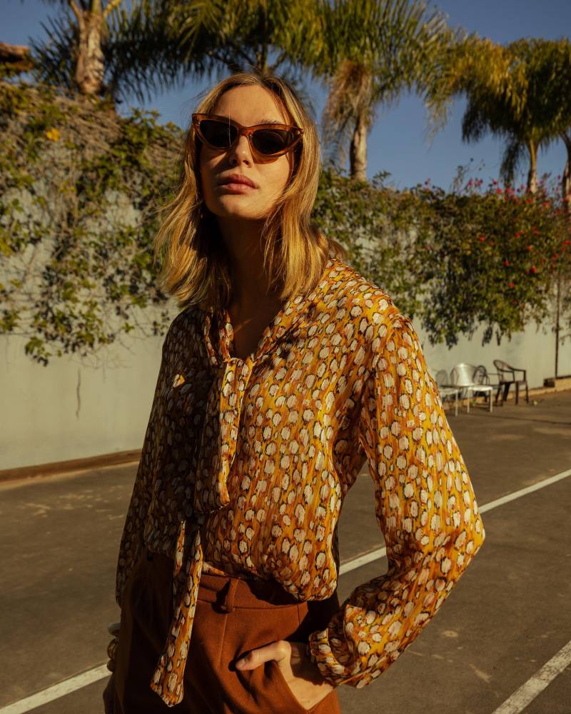 Ozelot Schimmernde Bluse Zum Binden Ozelot Schimmernde Bluse Zum Binden von jennafergrace